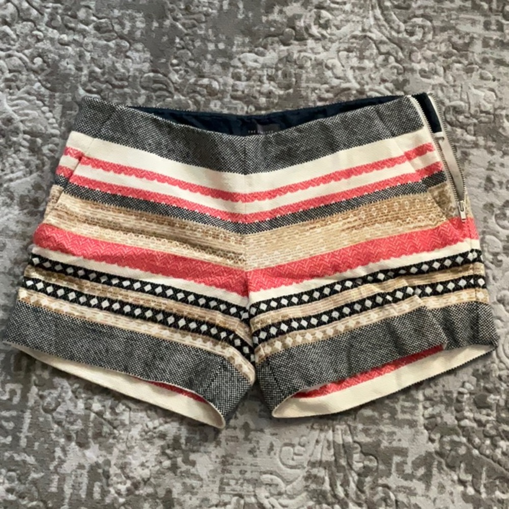 Elegant summer shorts